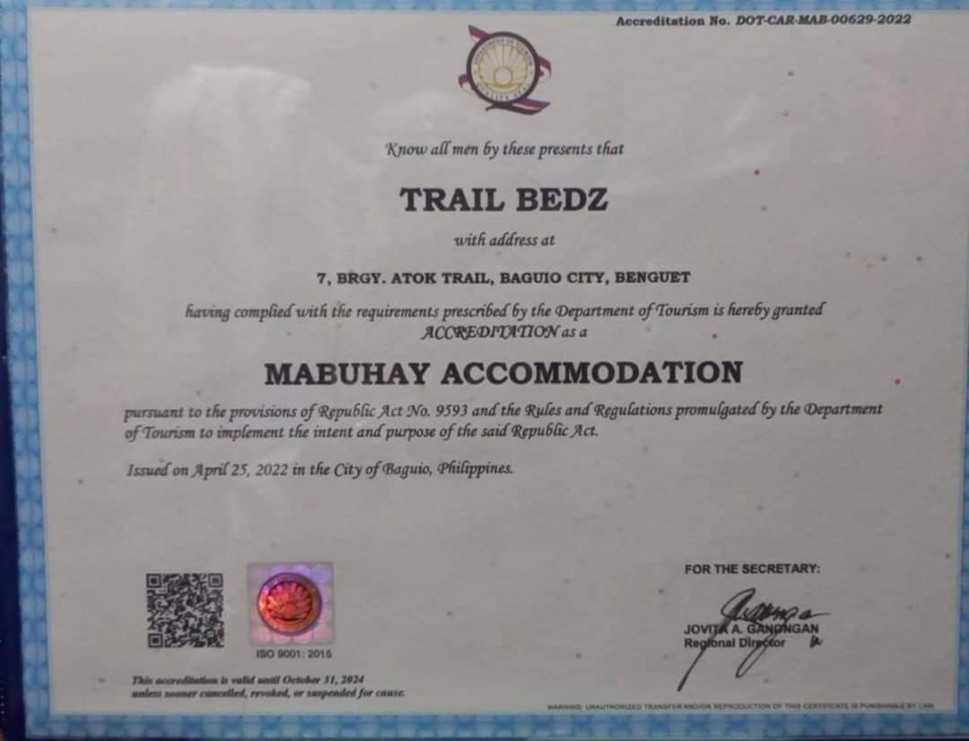 Trail Bedz Homestay バギオ エクステリア 写真