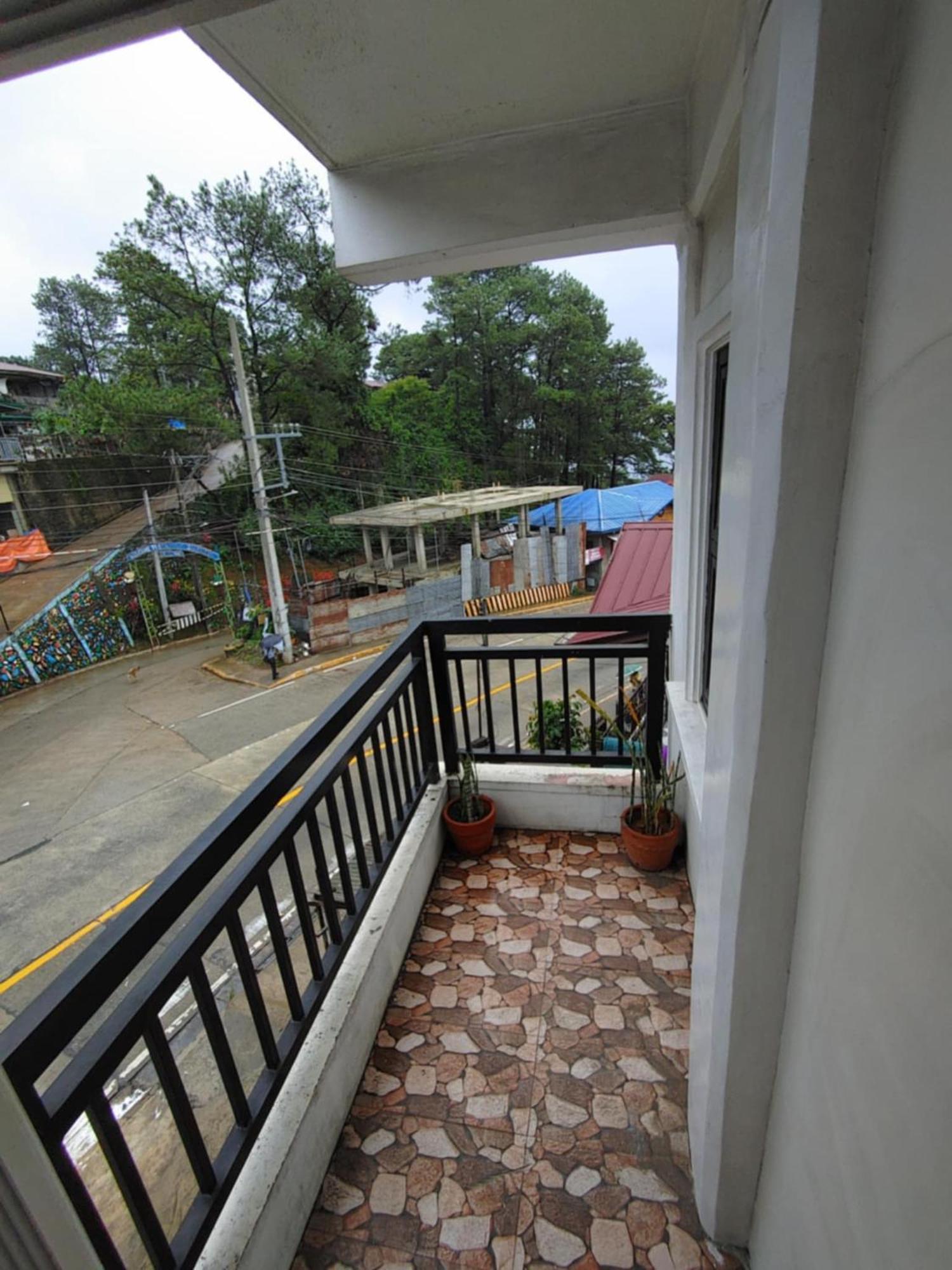 Trail Bedz Homestay バギオ エクステリア 写真